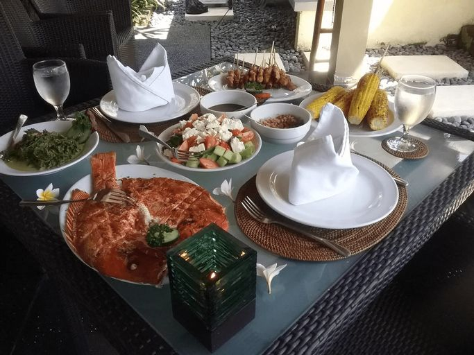 Food & Drinks 8