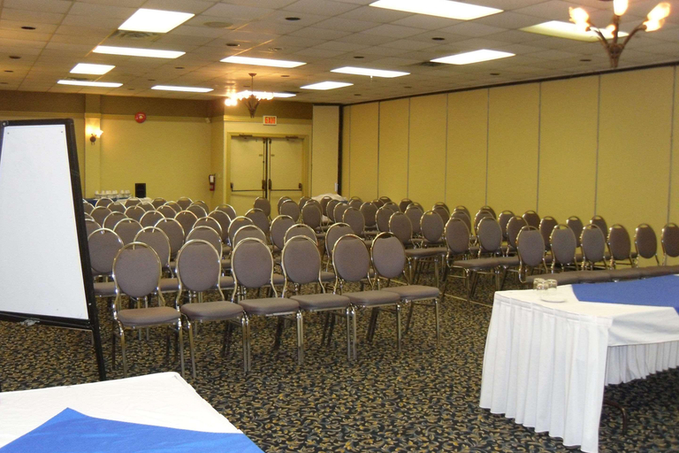 Others 5, Quality Inn Owen Sound, Grey