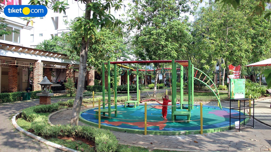 Family & Kids, Kalibata City by Dua Meja Rooms, Jakarta Selatan