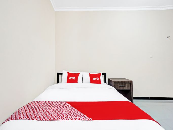 OYO 90383 Avisha Guest House Syariah, Malang