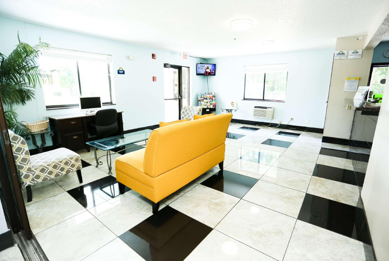 Public Area 3, Super 8 by Wyndham Villa Rica, Carroll