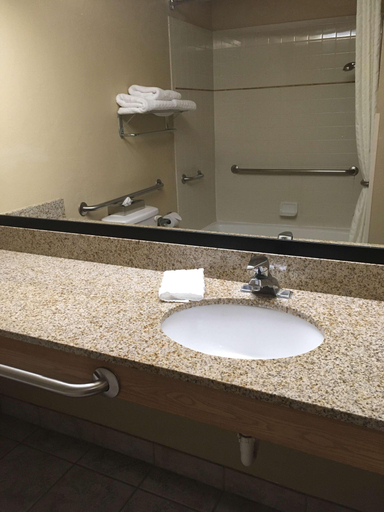 Bathroom 5, Best Western Plus Caldwell Inn & Suites, Canyon