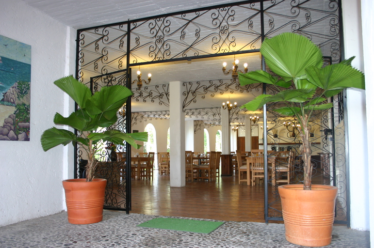 Public Area 2, Casa Sun and Moon, José Azueta