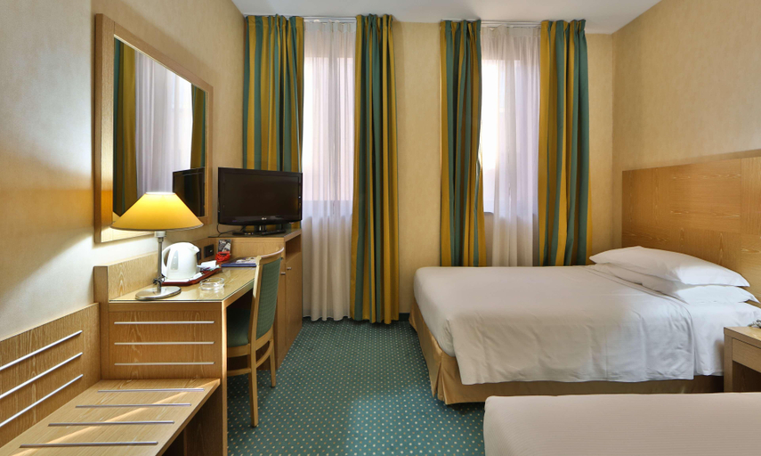 Bedroom 4, Best Western Cavalieri della Corona, Varese