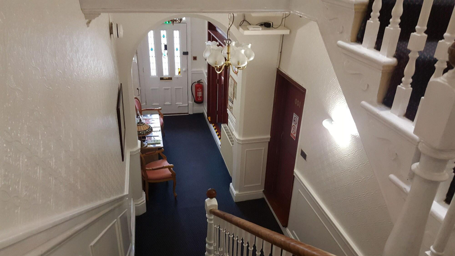 Public Area 2, Fairhaven, Nottinghamshire