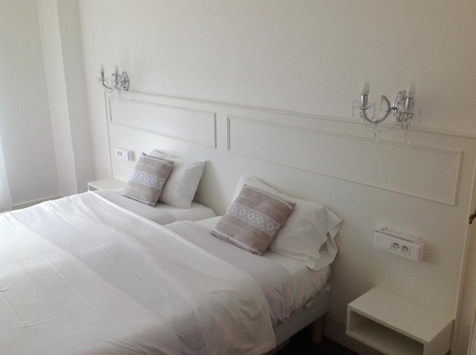 Bedroom 5, Logis Hôtel Abalys, Finistère