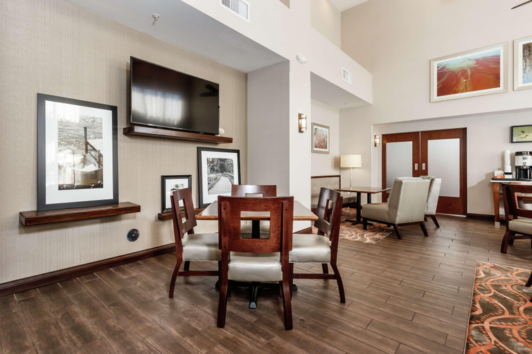 Public Area 2, Hampton Inn & Suites Navarre, Santa Rosa