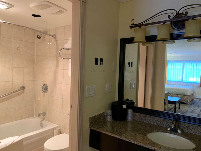 Bedroom 3, Best Western Plus Burnaby Hotel, Greater Vancouver