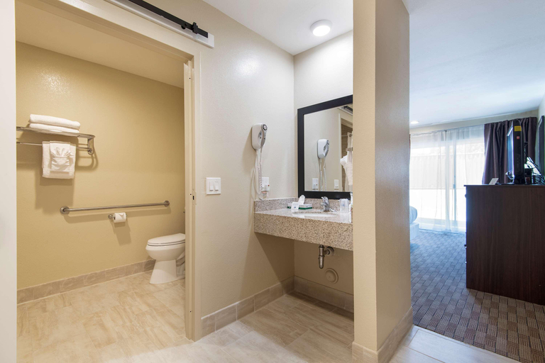 Bathroom 4, Best Western Oceanside Inn, San Diego