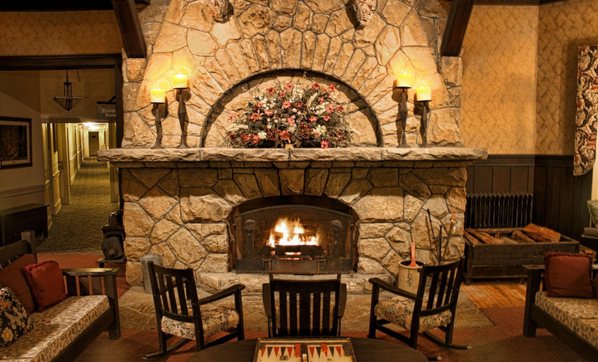 Public Area 3, The Historic Summit Inn, Fayette