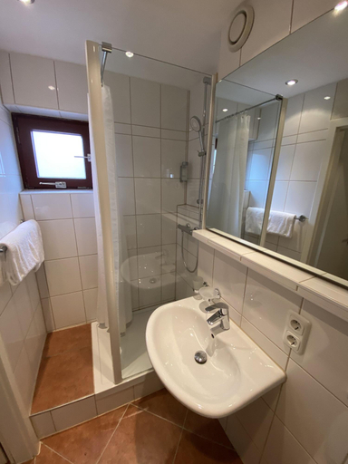 Bathroom 5, Central Apart München, München