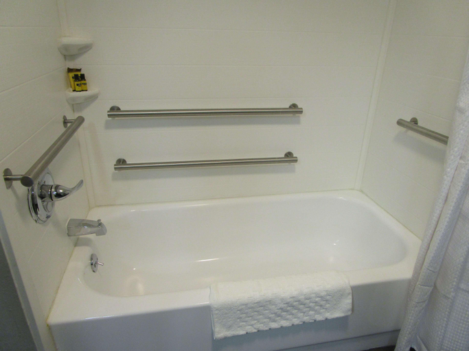 Bathroom 5, Best Western Plus Bloomington East Hotel, McLean
