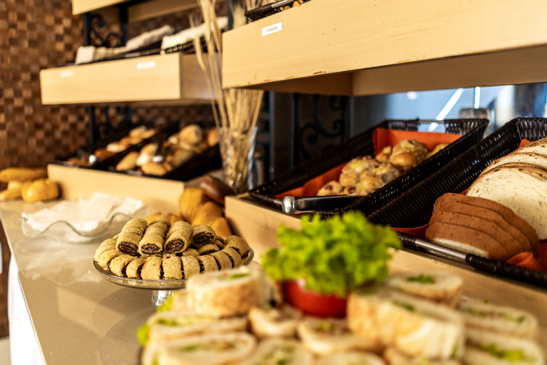 Food & Drinks 14