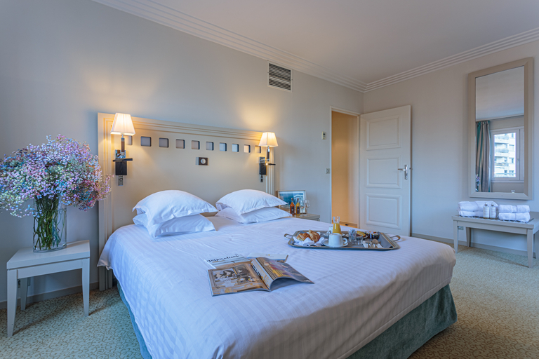 Bedroom 3, Grand Tonic Hotel Biarritz, Pyrénées-Atlantiques