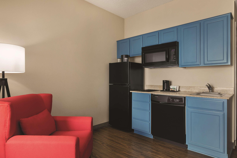Bedroom 3, Country Inn & Suites By Radisson, Hagerstown, Md, Washington