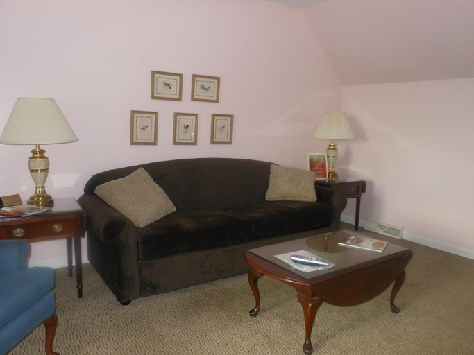 Bedroom 3, Century Suites Hotel, Monroe