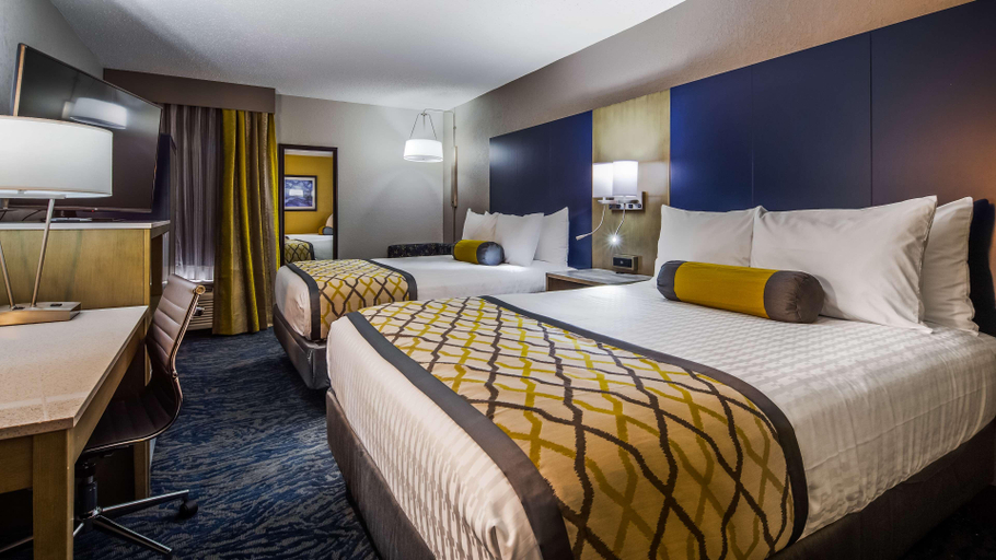 Bedroom 4, Best Western Plus Bloomington East Hotel, McLean