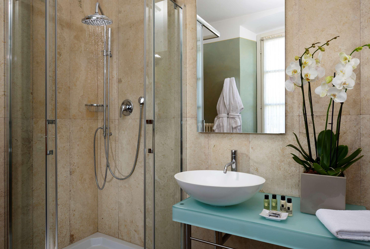 Bathroom 4, Villa Appiani, Milano