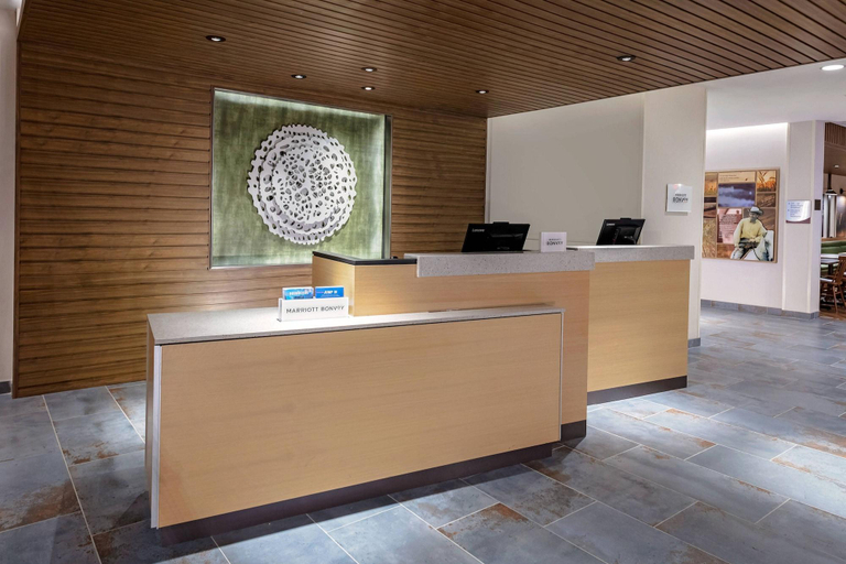 Public Area 2, Fairfield by Marriott Port Clinton Waterfront, Ottawa