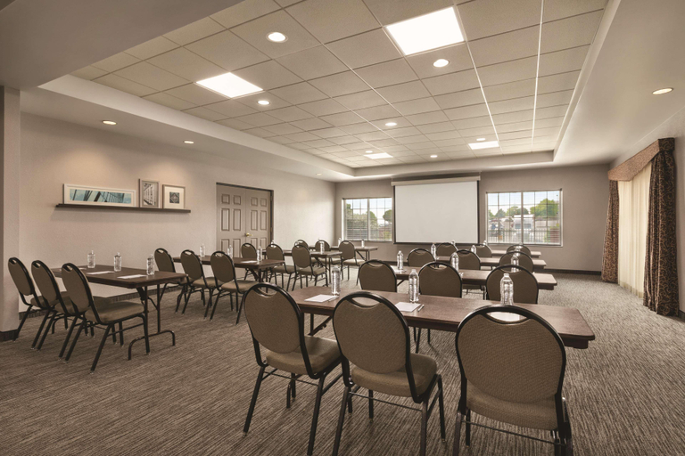 Food & Drinks 5, Country Inn & Suites By Radisson, Hagerstown, Md, Washington
