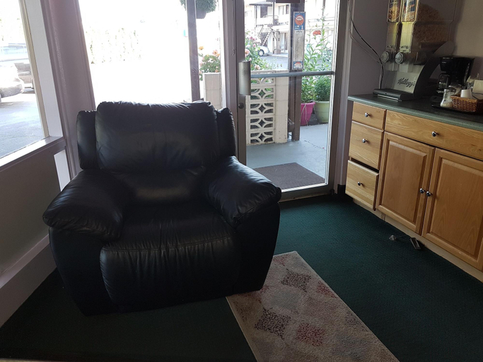 Public Area 2, Town House Motel Longview, Cowlitz