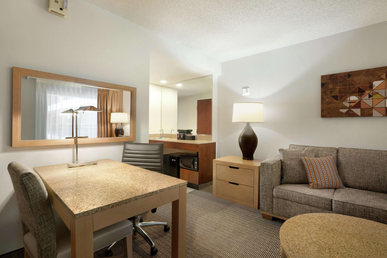 Bedroom 3, Embassy Suites by Hilton Denver International Airp, Denver