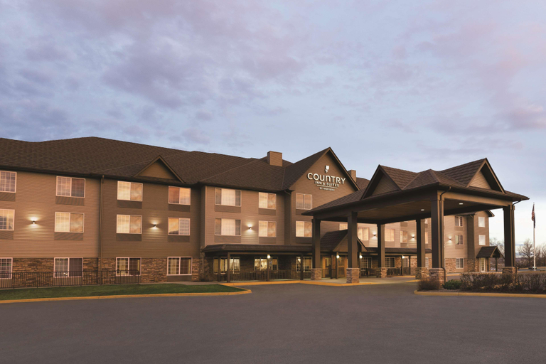 Exterior & Views 2, Country Inn & Suites by Radisson, Billings, MT, Yellowstone