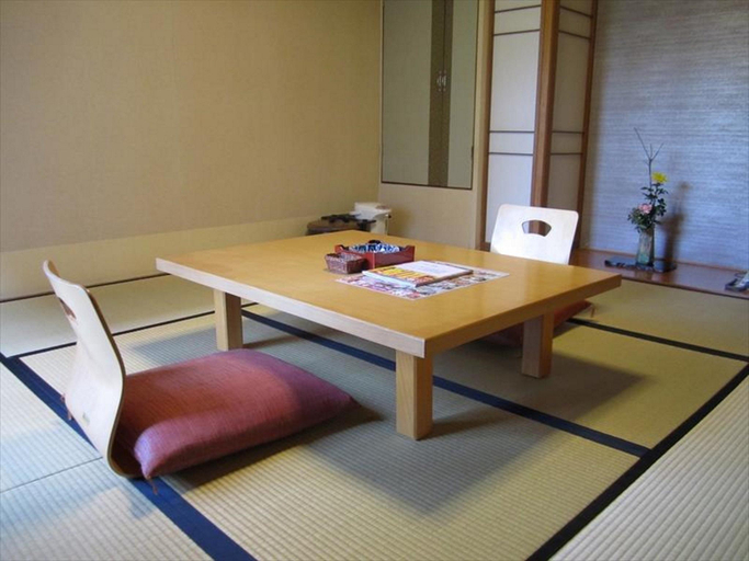 Bedroom 2, Kansuitei Kozeniya, Tottori