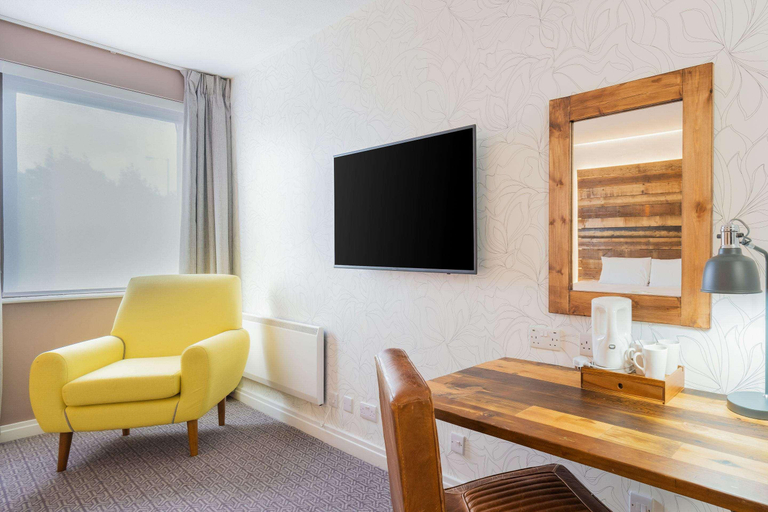 Bedroom 3, Clarion Cedar Court Leeds Bradford Hotel, Bradford