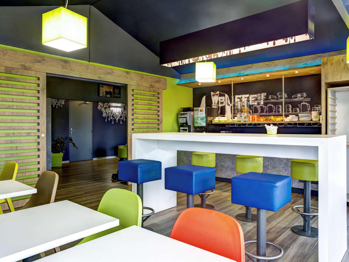 Public Area, ibis budget Caen Hérouville, Calvados