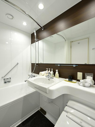 Bathroom 5, Hotel Italiaken, Niigata