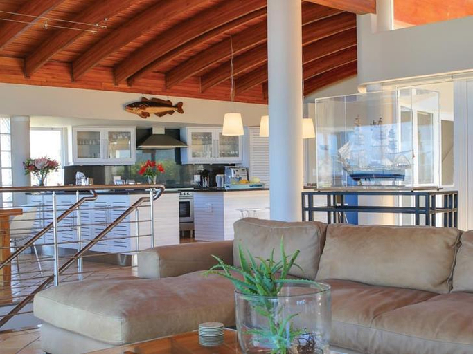 Public Area 5, Periwinkle Guest Lodge, Eden