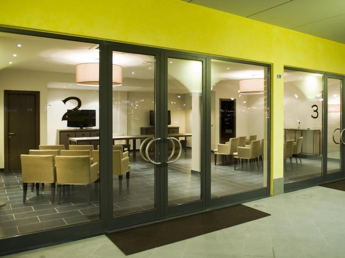 Public Area, Marina Place, Genova