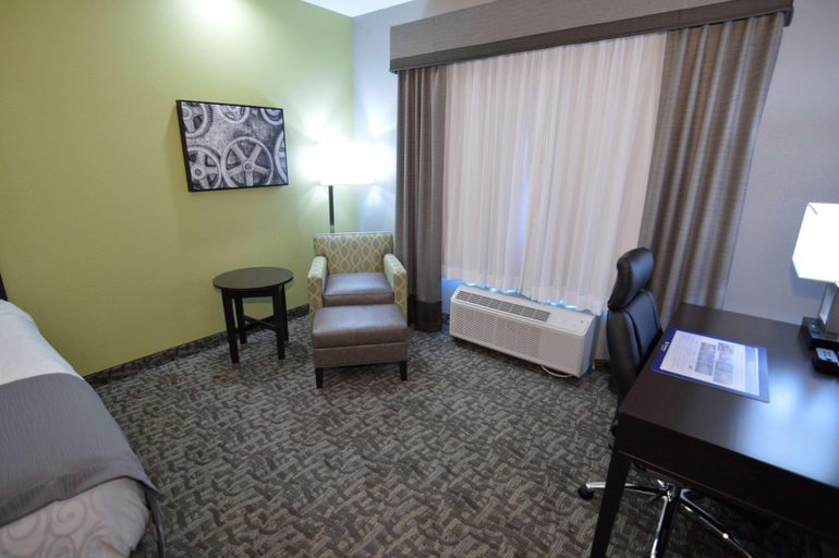 Bedroom 3, Sandcastle Beachfront Hotel, Virginia Beach