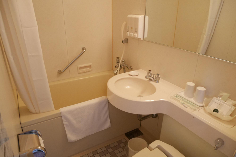 Bathroom 4, Yokohama Techno Tower Hotel, Yokohama