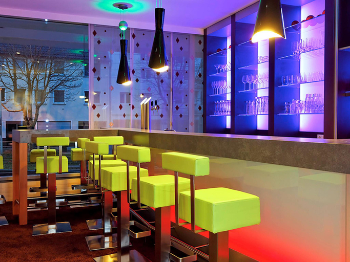 Public Area 2, Premier Inn Stuttgart Bad Cannstatt, Stuttgart