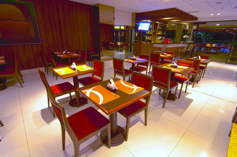 Food & Drinks 16
