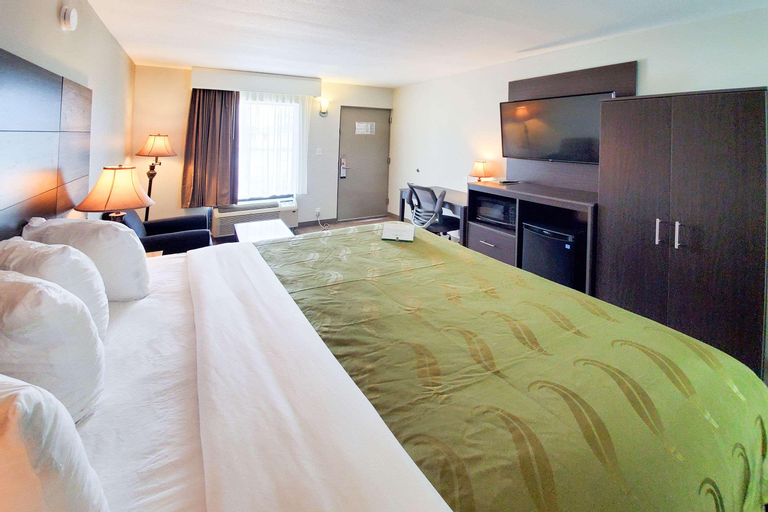 Bedroom 14