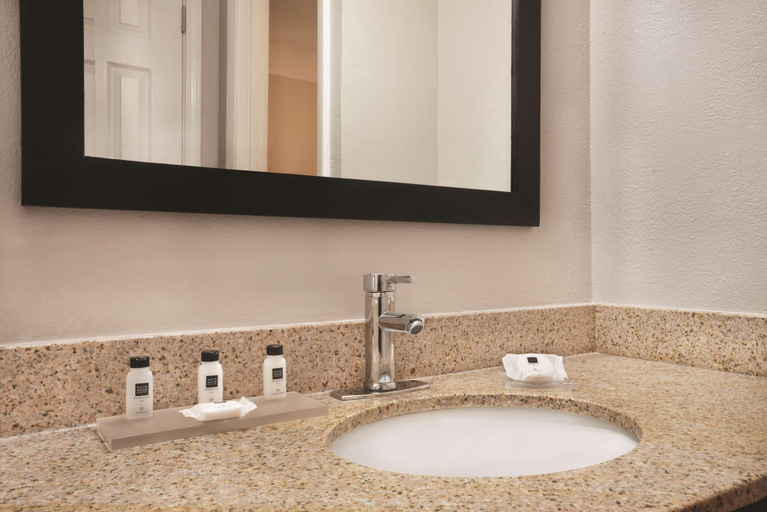Bathroom 4, Country Inn & Suites Indianapolis East IN, Indianapolis
