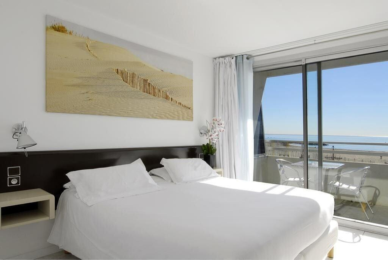 Bedroom 3, Brasilia Hotel, Hérault
