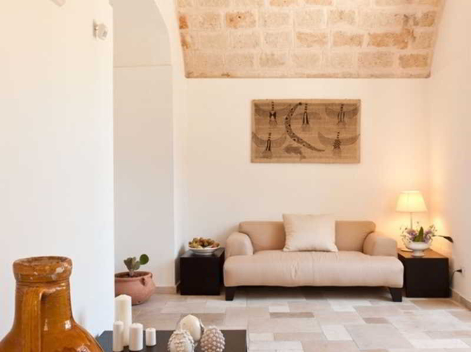 Public Area 3, Palazzo Indelli, Bari