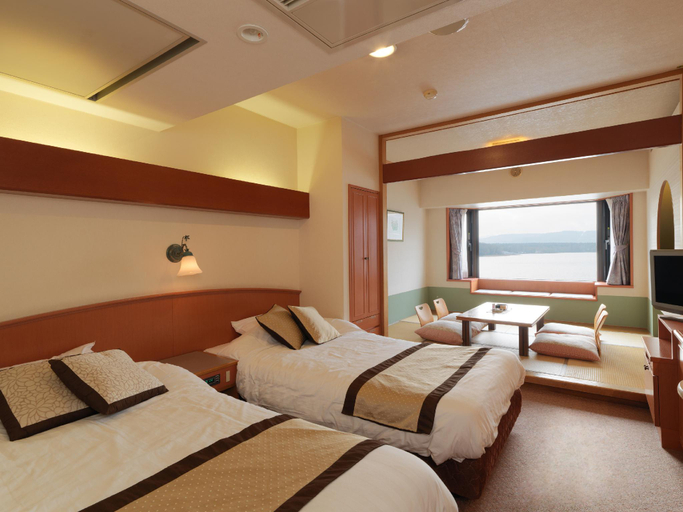 Bedroom 4, Akan no Mori Tsuruga Resort Hanayuka, Kushiro City