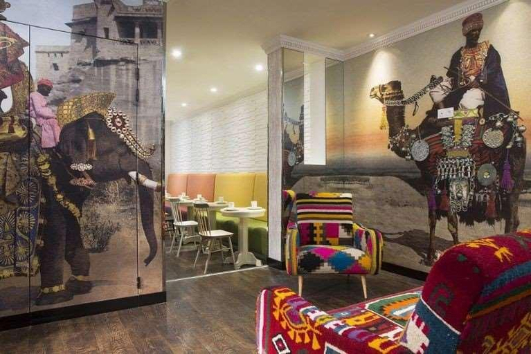 Public Area 3, Hotel du Continent, Paris