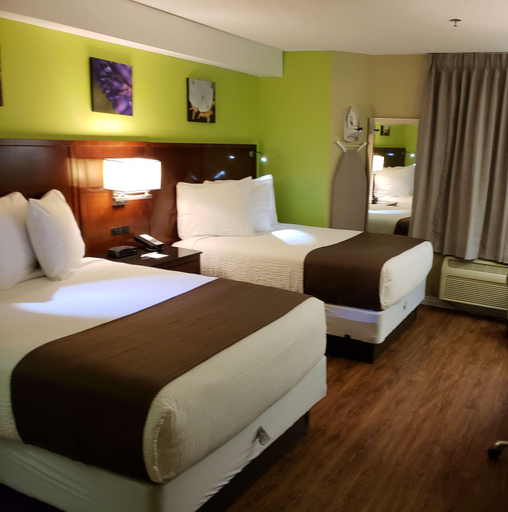 Bedroom 4, Days Inn by Wyndham Thornton, Adams