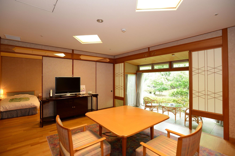 Bedroom 3, Sanyoso, Izunokuni