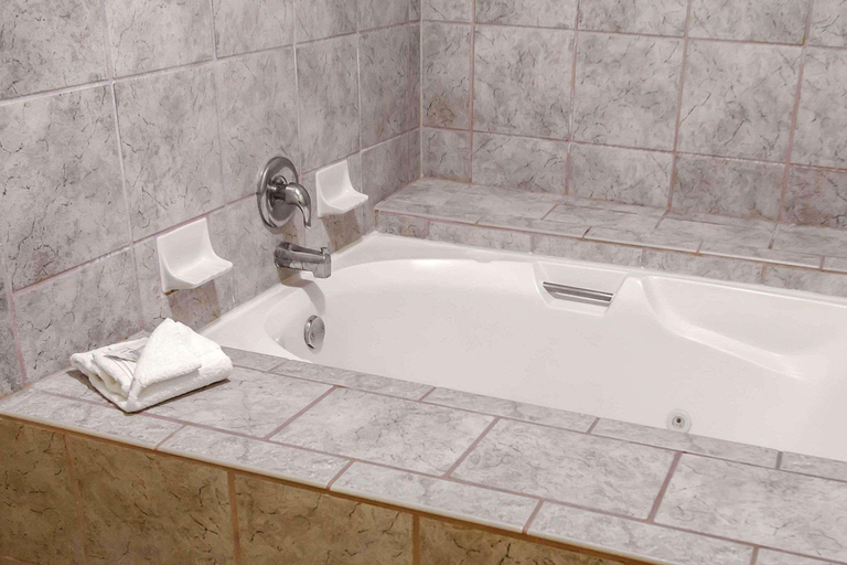 Bathroom 5, Sleep Inn Savannah Midtown, Chatham
