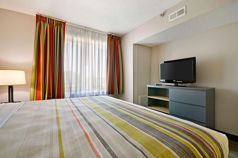 Bedroom 3, Country Inn & Suites by Radisson, Charleston North, Charleston