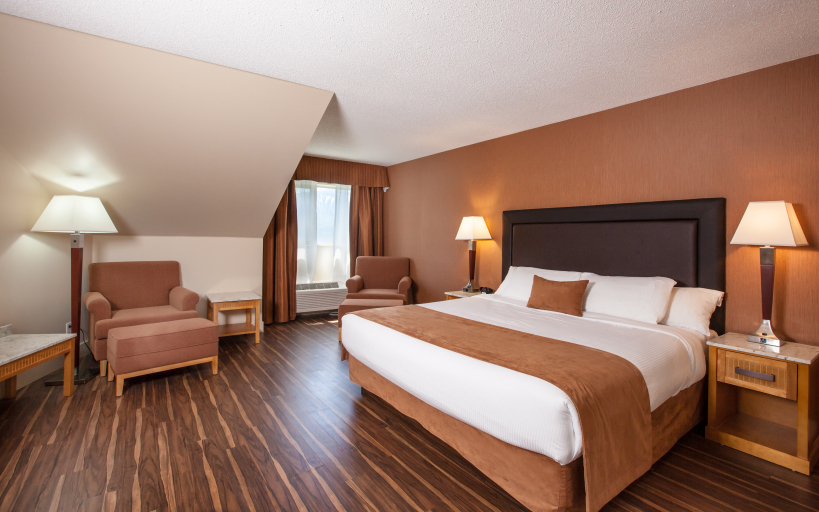 Bedroom 3, Coast Hillcrest Hotel, Revelstoke, Thompson-Nicola