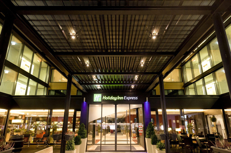 Public Area 1, Holiday Inn Express ZÜRICH AIRPORT, Dielsdorf