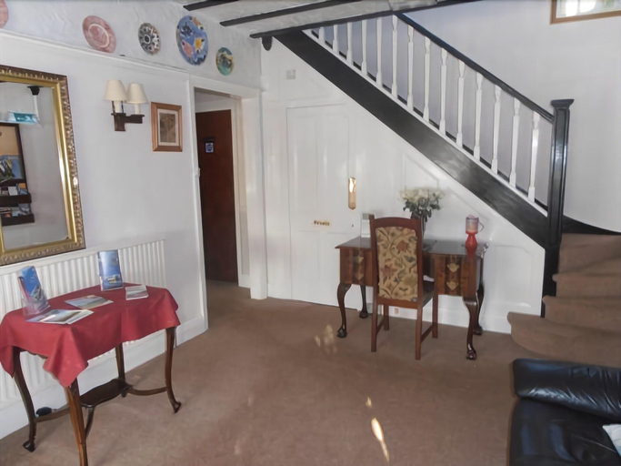 Public Area 4, Burleigh House, Torbay